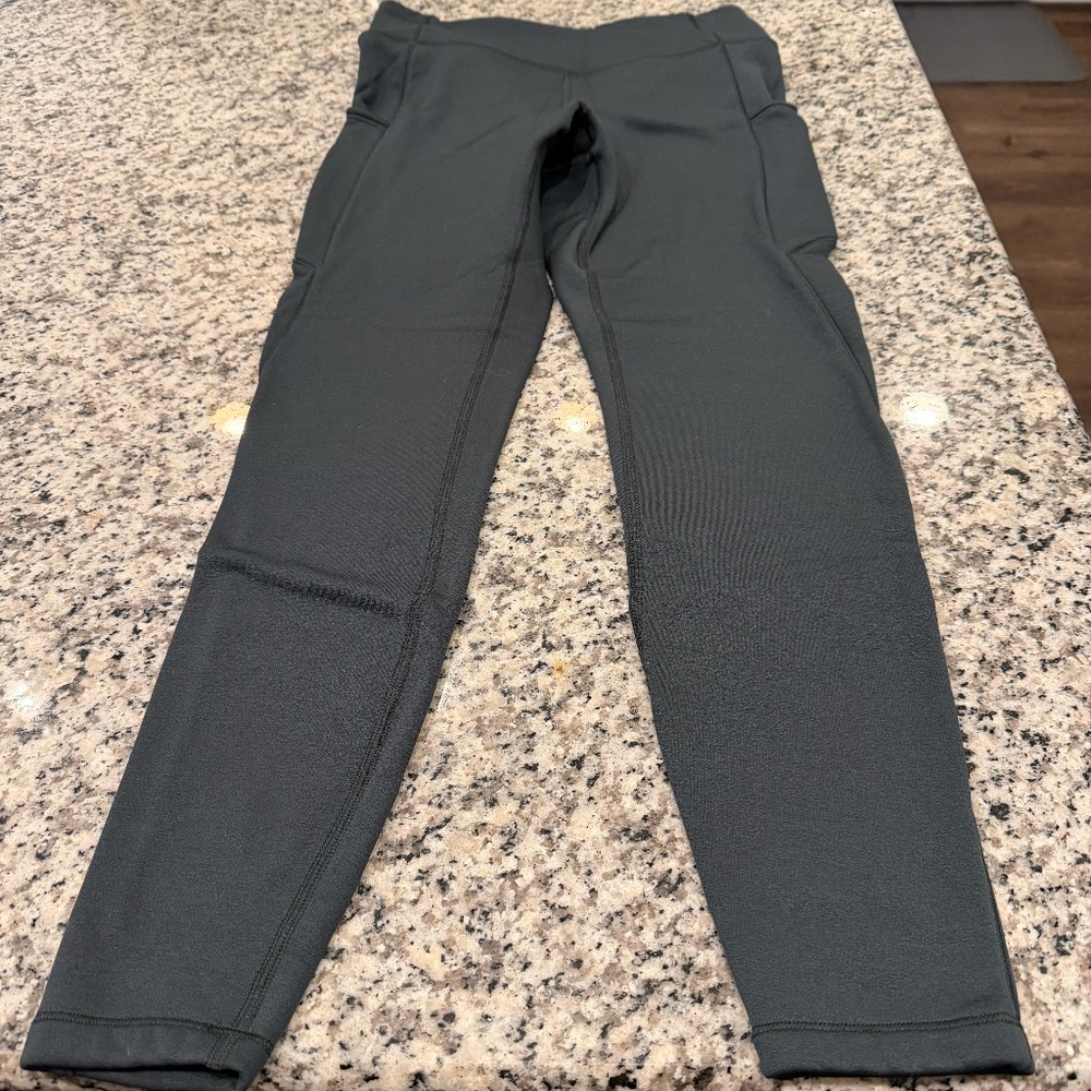 Athleta Fleece Lined Stash High Rise Leggings Regular in Elm - Small